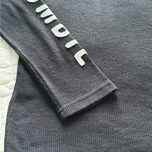 Abercrombie Kids Long Sleeve TShirt- Size 9/10 - Picture 8 of 13